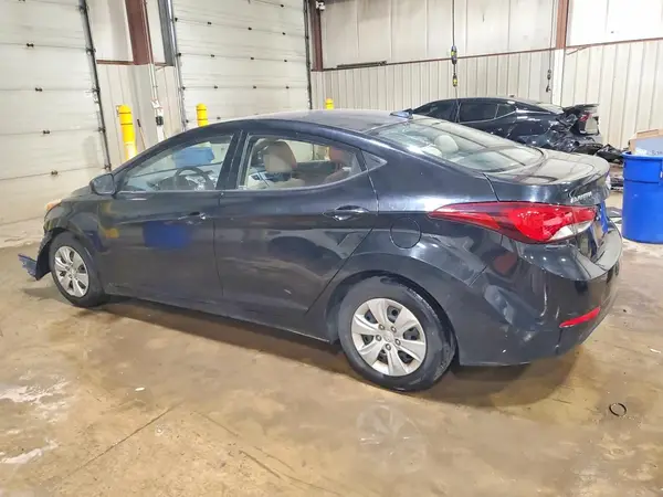 5NPDH4AE3GH757208 2016 HYUNDAI ELANTRA - Image 2