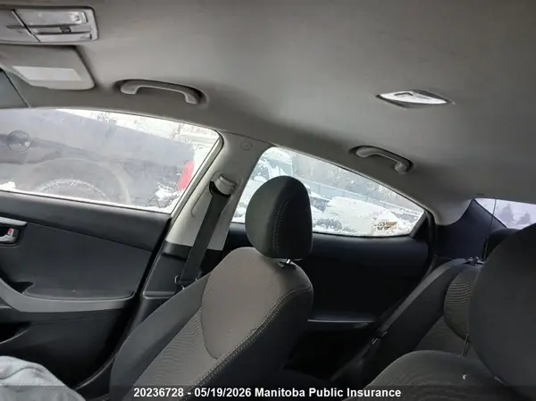 5NPDH4AE3GH761596 2016 HYUNDAI ELANTRA - Image 8