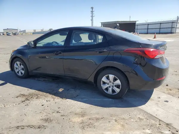 5NPDH4AE3GH762831 2016 HYUNDAI ELANTRA - Image 2