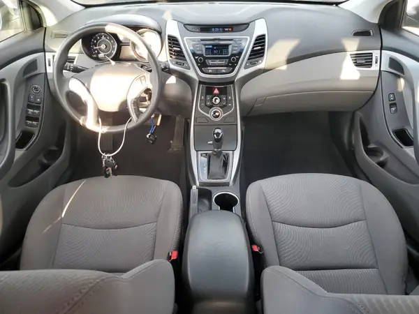 5NPDH4AE3GH764918 2016 HYUNDAI ELANTRA - Image 8