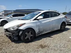5NPDH4AE3GH765227 2016 HYUNDAI ELANTRA