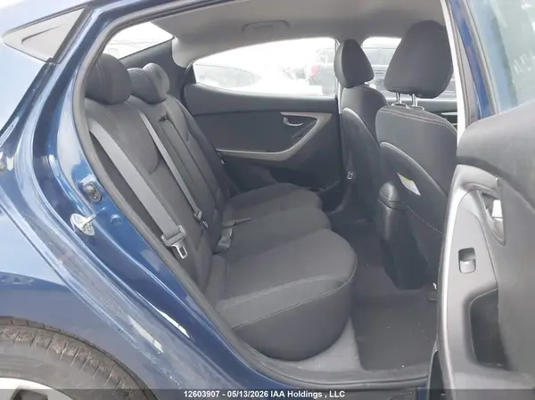 5NPDH4AE3GH765647 2016 HYUNDAI ELANTRA - Image 8