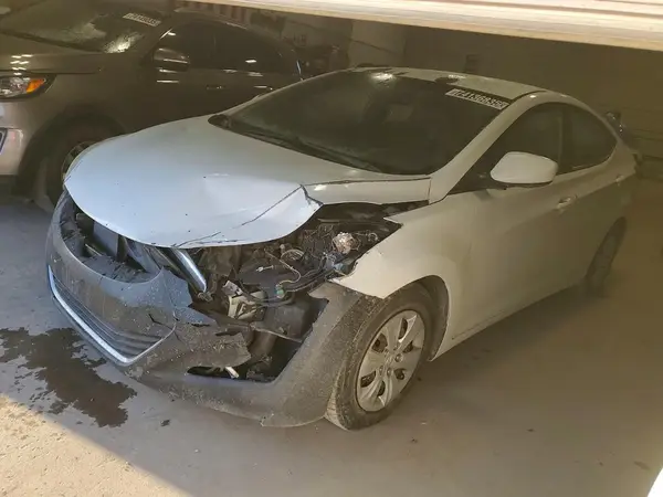 5NPDH4AE3GH765826 2016 HYUNDAI ELANTRA - Image 1