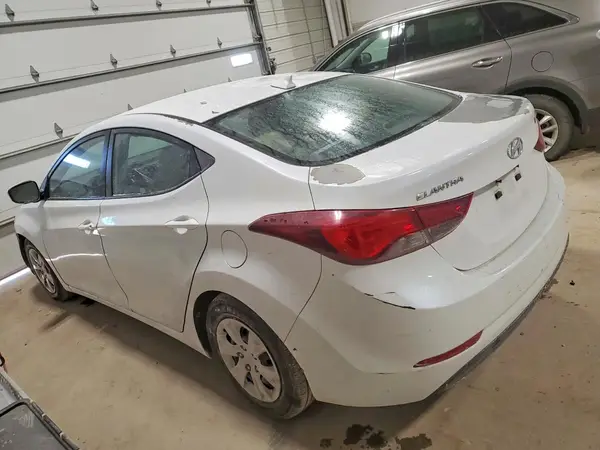 5NPDH4AE3GH765826 2016 HYUNDAI ELANTRA - Image 2