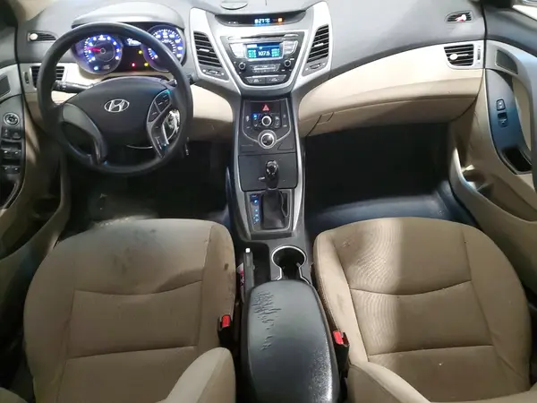 5NPDH4AE3GH765826 2016 HYUNDAI ELANTRA - Image 8