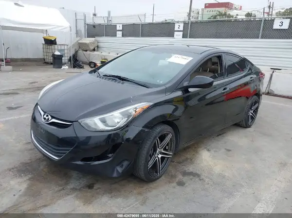 5NPDH4AE3GH766071 2016 HYUNDAI ELANTRA - Image 2