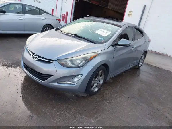 5NPDH4AE3GH768712 2016 HYUNDAI ELANTRA - Image 2