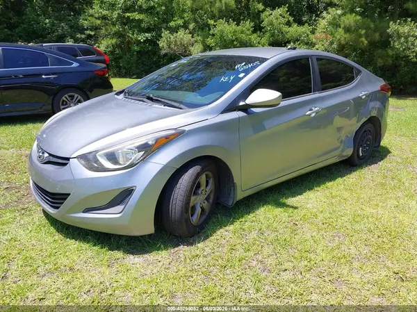 5NPDH4AE3GH771612 2016 HYUNDAI ELANTRA - Image 2