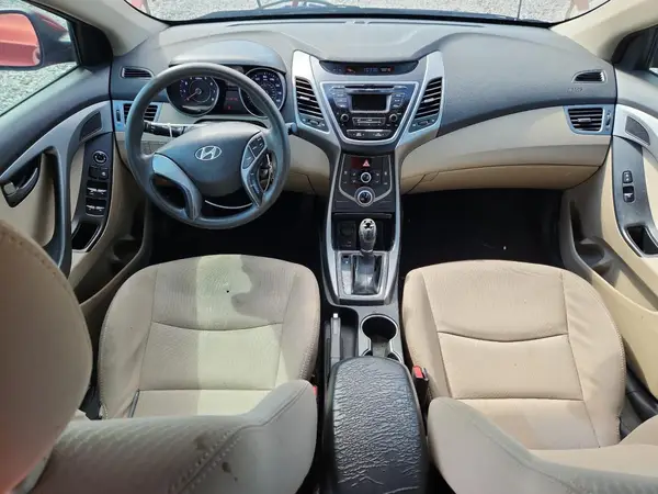 5NPDH4AE3GH771691 2016 HYUNDAI ELANTRA - Image 8