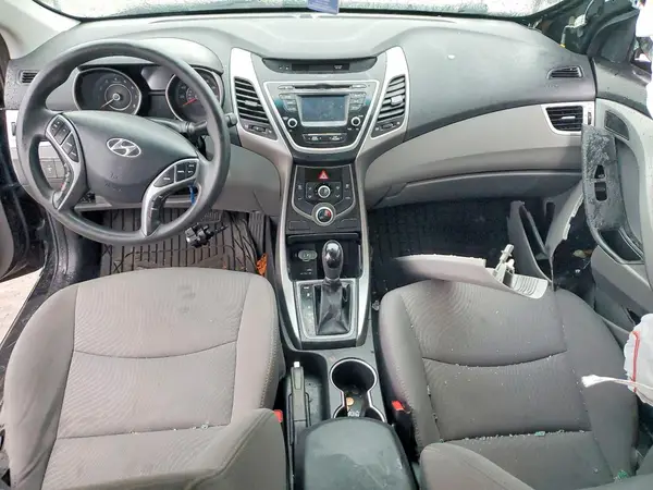 5NPDH4AE3GH772078 2016 HYUNDAI ELANTRA - Image 8