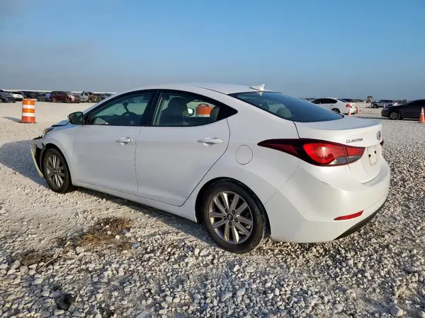 5NPDH4AE3GH772260 2016 HYUNDAI ELANTRA - Image 2