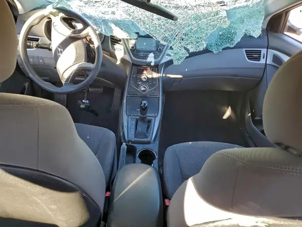 5NPDH4AE3GH773845 2016 HYUNDAI ELANTRA - Image 8