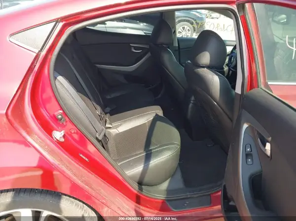 5NPDH4AE3GH773926 2016 HYUNDAI ELANTRA - Image 8