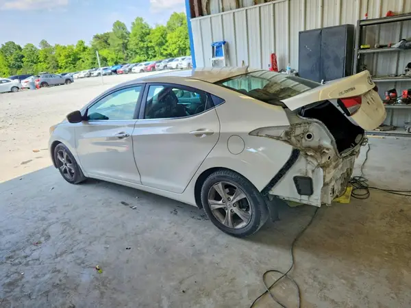 5NPDH4AE3GH774350 2016 HYUNDAI ELANTRA - Image 2