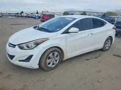 5NPDH4AE3GH775028 2016 HYUNDAI ELANTRA