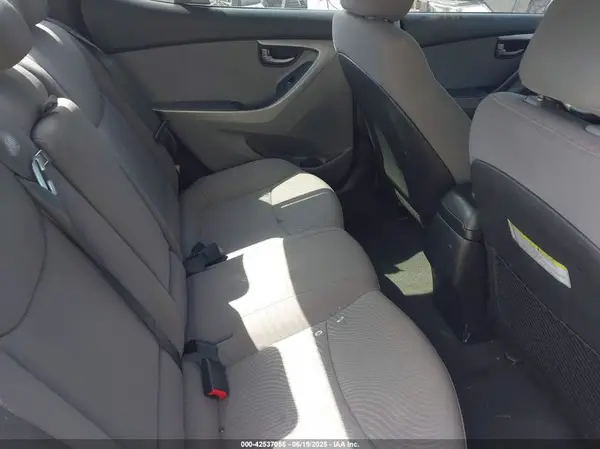 5NPDH4AE3GH777006 2016 HYUNDAI ELANTRA - Image 8