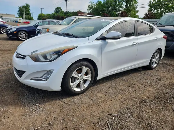 5NPDH4AE3GH778267 2016 HYUNDAI ELANTRA - Image 1