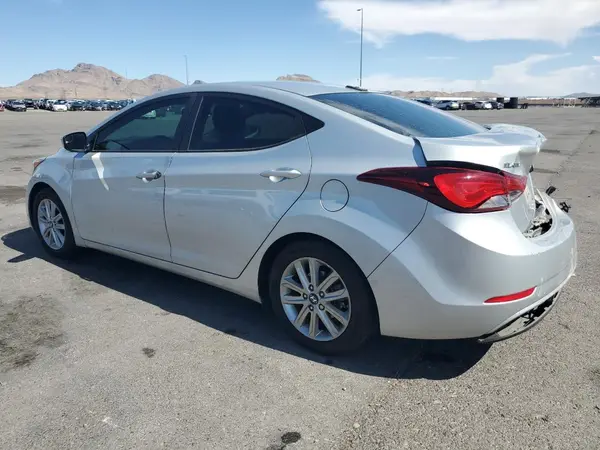 5NPDH4AE3GH779127 2016 HYUNDAI ELANTRA - Image 2