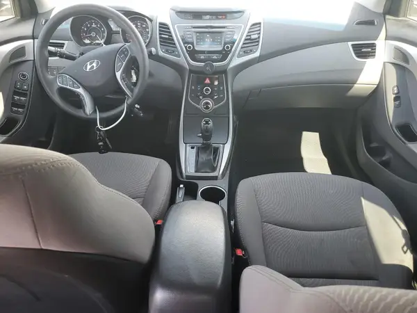 5NPDH4AE3GH779127 2016 HYUNDAI ELANTRA - Image 8