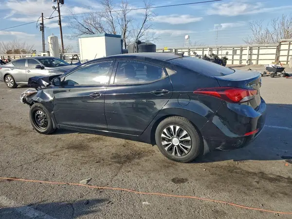 5NPDH4AE3GH779497 2016 HYUNDAI ELANTRA - Image 2