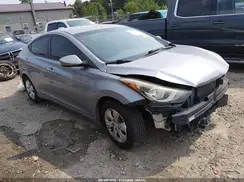 5NPDH4AE3GH779600 2016 HYUNDAI ELANTRA