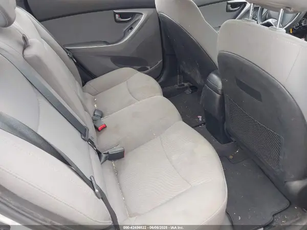 5NPDH4AE3GH779791 2016 HYUNDAI ELANTRA - Image 8
