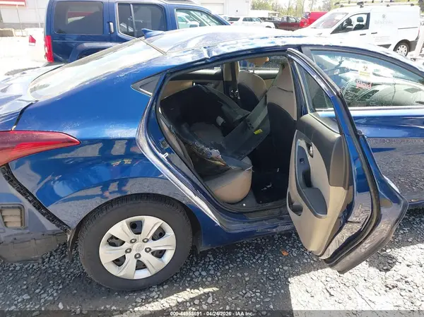 5NPDH4AE3GH780780 2016 HYUNDAI ELANTRA - Image 8