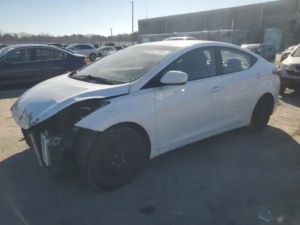 5NPDH4AE3GH782030 2016 HYUNDAI ELANTRA - Image 1