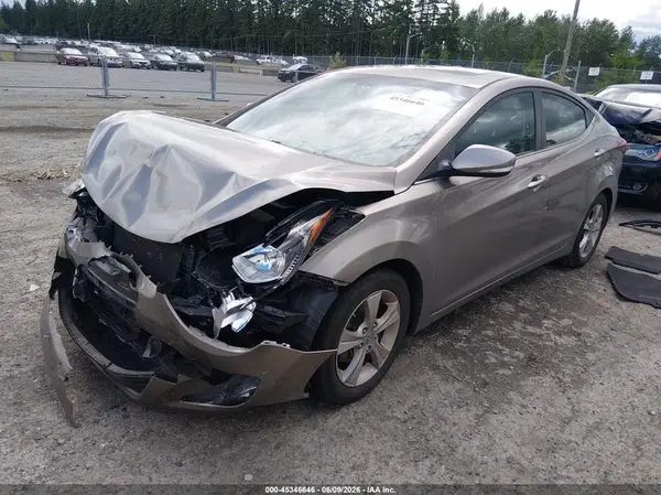 5NPDH4AE3GH783467 2016 HYUNDAI ELANTRA - Image 2