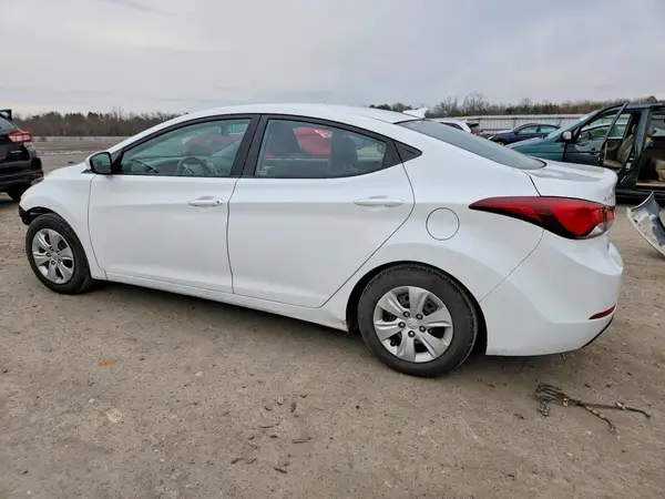 5NPDH4AE3GH784800 2016 HYUNDAI ELANTRA - Image 2