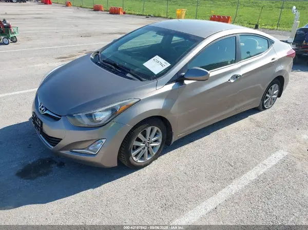 5NPDH4AE3GH785218 2016 HYUNDAI ELANTRA - Image 2