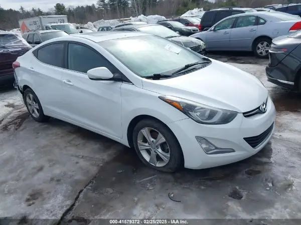 5NPDH4AE3GH785591 2016 HYUNDAI ELANTRA - Image 1