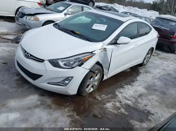 5NPDH4AE3GH785591 2016 HYUNDAI ELANTRA - Image 2