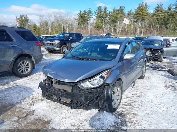 5NPDH4AE3GH785753 2016 HYUNDAI ELANTRA - Image 2
