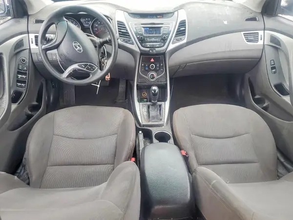 5NPDH4AE3GH785784 2016 HYUNDAI ELANTRA - Image 8