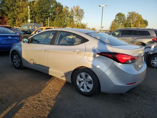 5NPDH4AE3GH787048 2016 HYUNDAI ELANTRA - Image 2