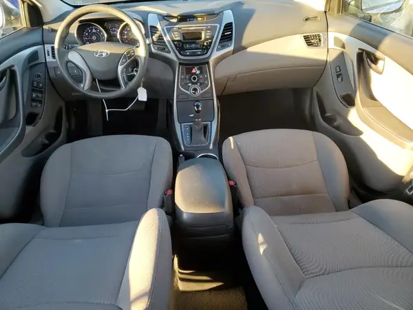 5NPDH4AE3GH787048 2016 HYUNDAI ELANTRA - Image 8