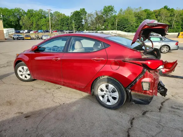 5NPDH4AE3GH788118 2016 HYUNDAI ELANTRA - Image 2