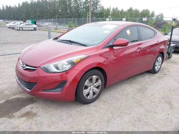 5NPDH4AE3GH789527 2016 HYUNDAI ELANTRA - Image 2