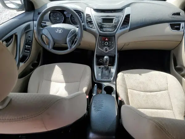 5NPDH4AE3GH789561 2016 HYUNDAI ELANTRA - Image 8