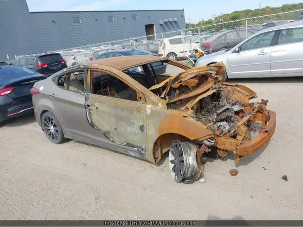 5NPDH4AE3GH790788 2016 HYUNDAI ELANTRA - Image 1