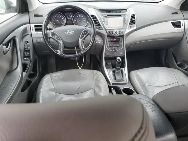 5NPDH4AE3GH794324 2016 HYUNDAI ELANTRA - Image 8