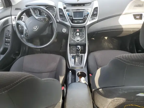 5NPDH4AE3GH794761 2016 HYUNDAI ELANTRA - Image 8