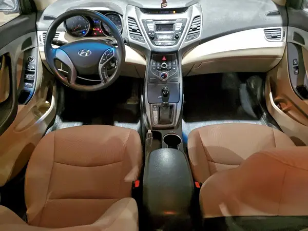 5NPDH4AE3GH794954 2016 HYUNDAI ELANTRA - Image 8
