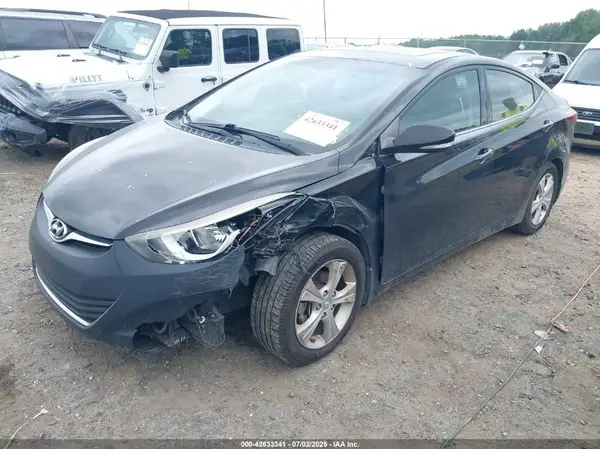 5NPDH4AE3GH796137 2016 HYUNDAI ELANTRA - Image 2