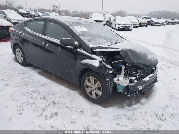 5NPDH4AE3GH796557 2016 HYUNDAI ELANTRA - Image 1