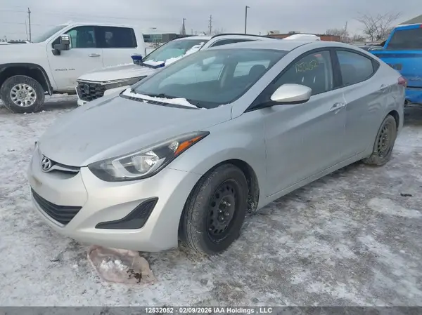 5NPDH4AE3GH796767 2016 HYUNDAI ELANTRA - Image 2
