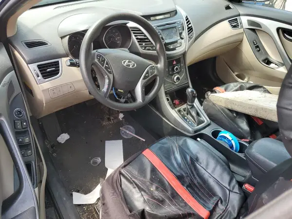 5NPDH4AE4GH652838 2016 HYUNDAI ELANTRA - Image 8