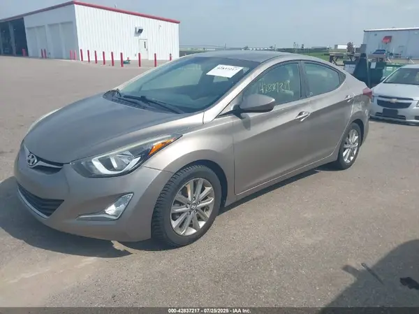5NPDH4AE4GH652998 2016 HYUNDAI ELANTRA - Image 2