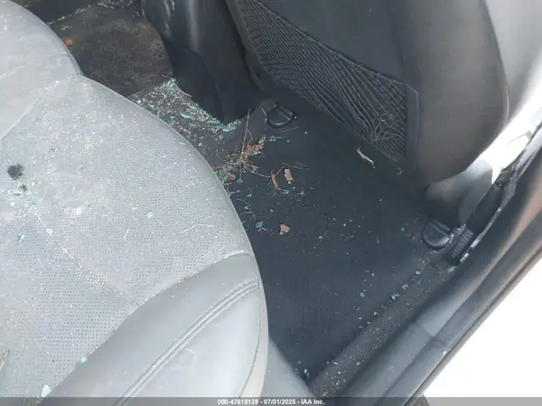 5NPDH4AE4GH654766 2016 HYUNDAI ELANTRA - Image 8